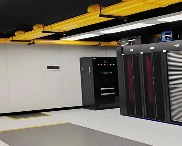 美国高防服务器